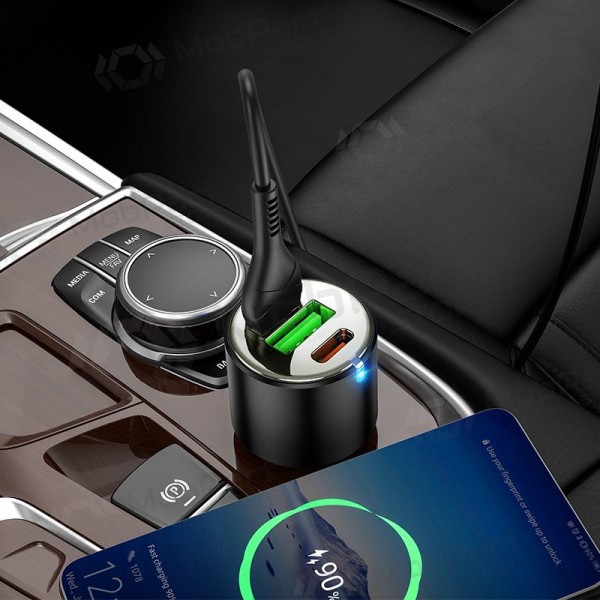 Carregador de telefone para carro Hoco NZ6 45 W PD 2x USB-C + USB-A preto